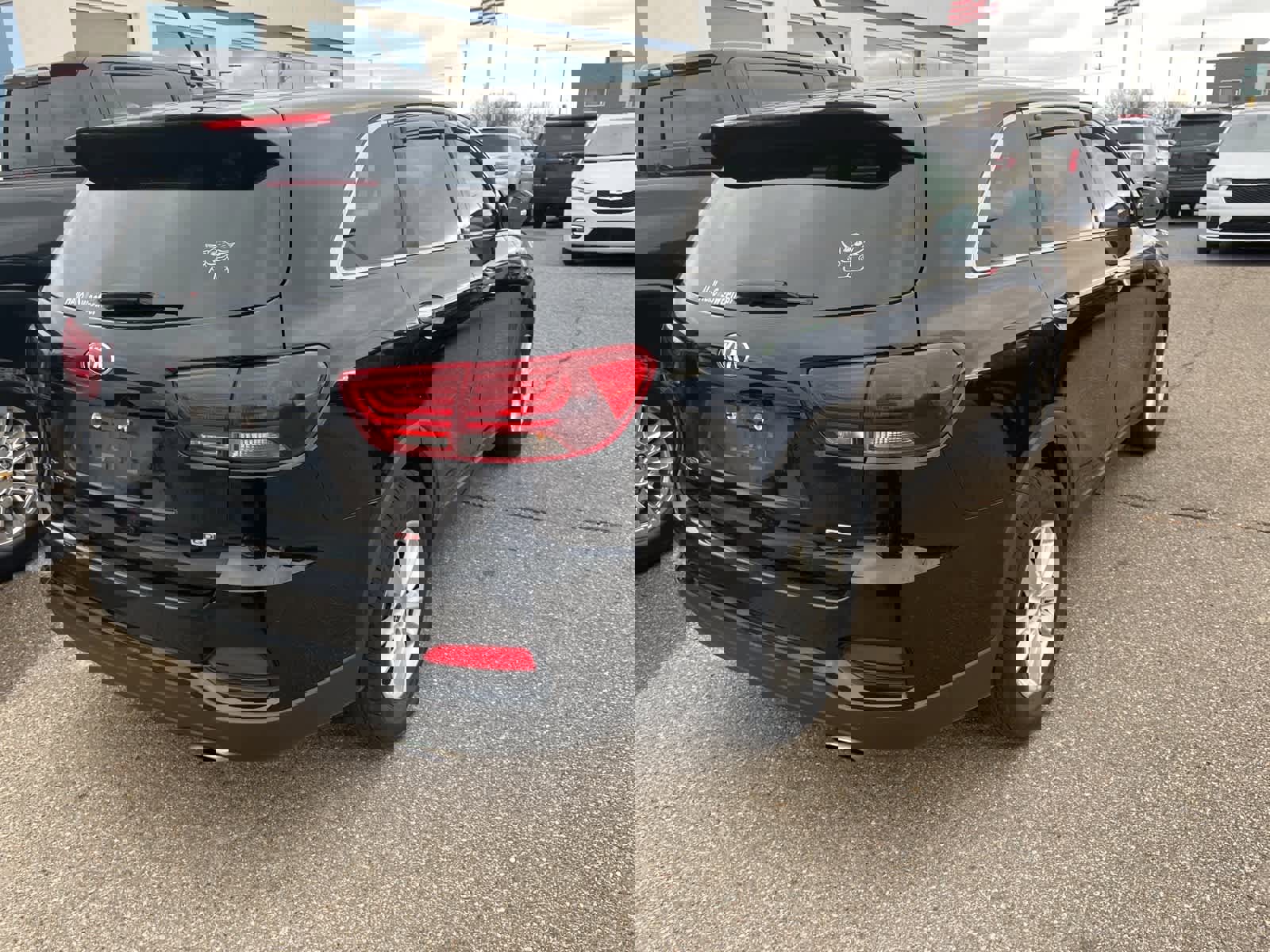 Used 2019 Kia Sorento L image 12