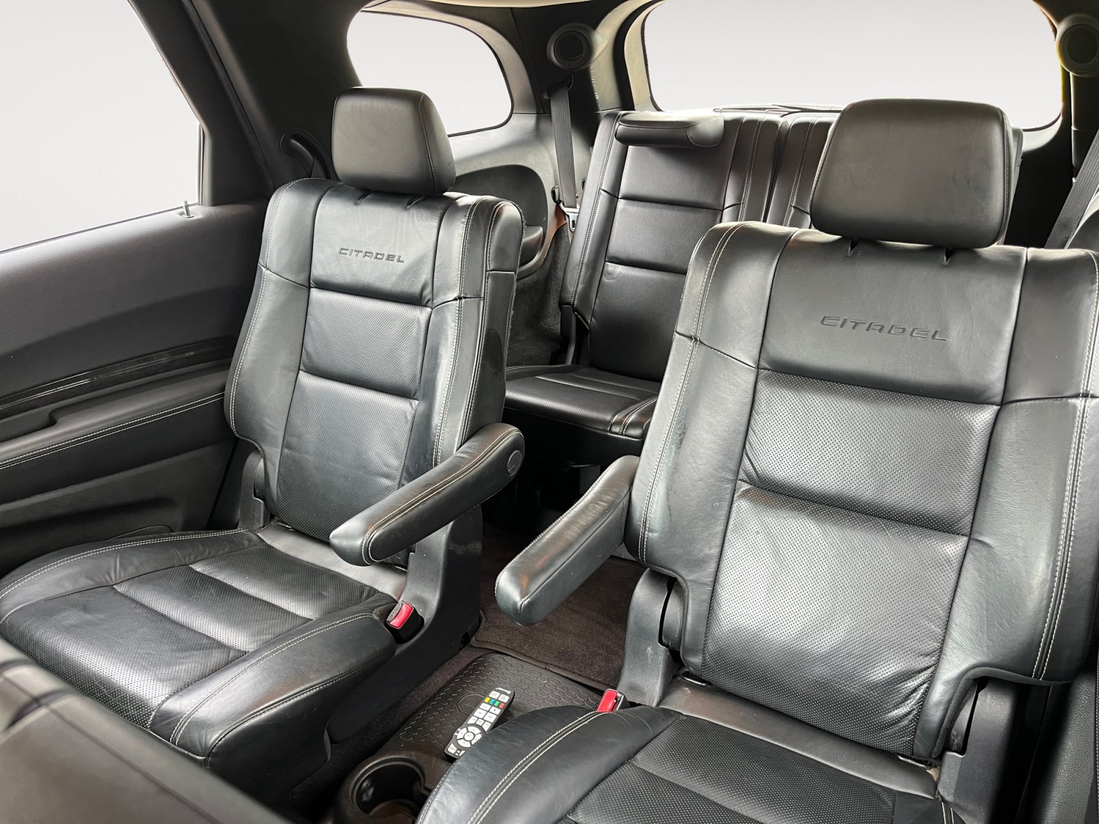 Used 2016 Dodge Durango Citadel w/ Premium Entertainment Group AWD/4WD image 13