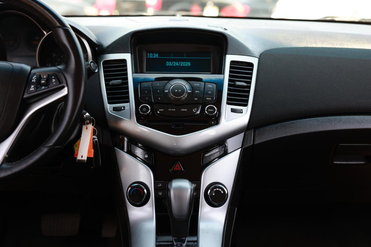 Used 2011 Chevrolet Cruze Eco FWD image 34