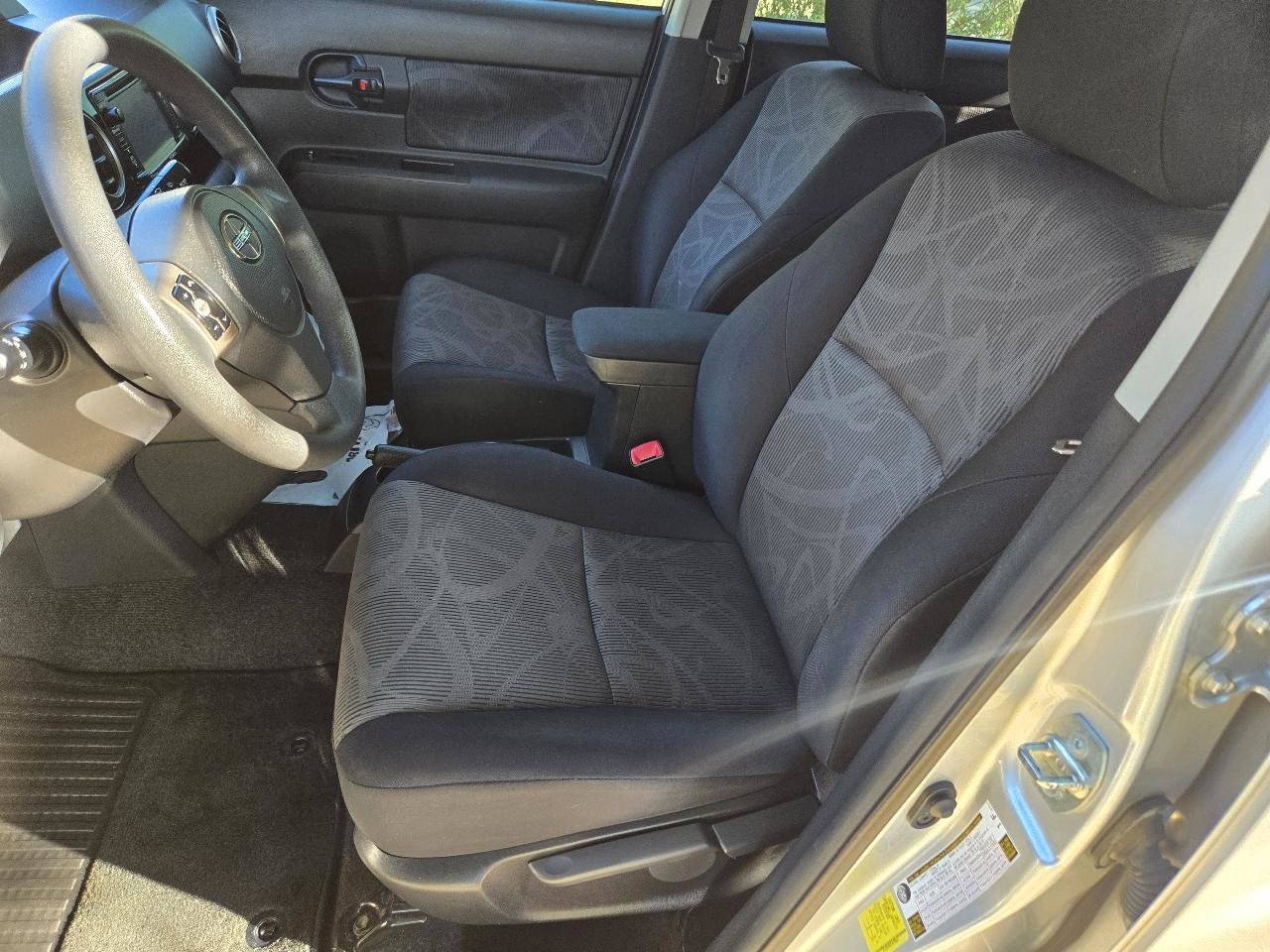 Used 2015 Scion xB image 12