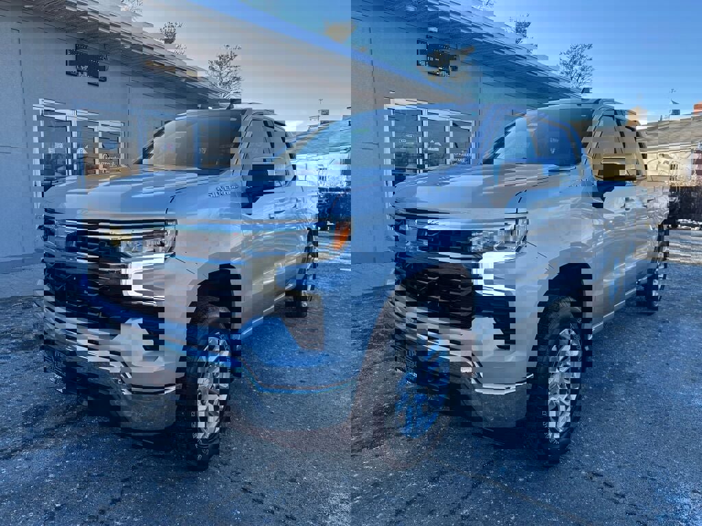 Used 2022 Chevrolet Silverado 1500 LT image 3