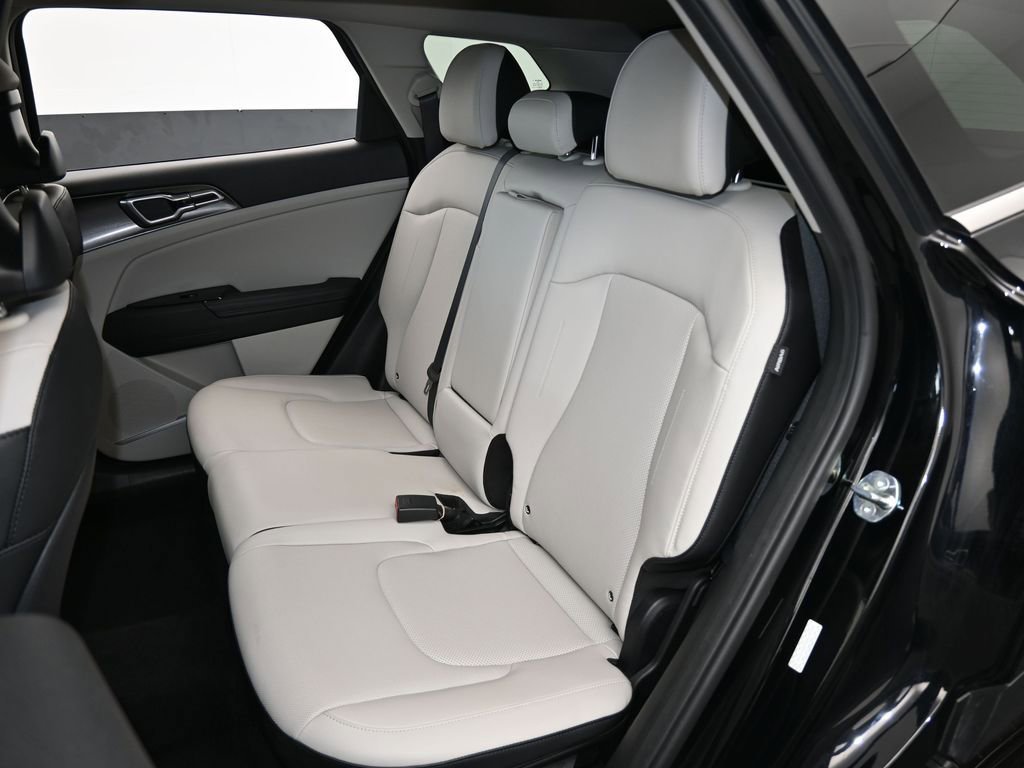 Used 2024 Kia Sportage EX image 33