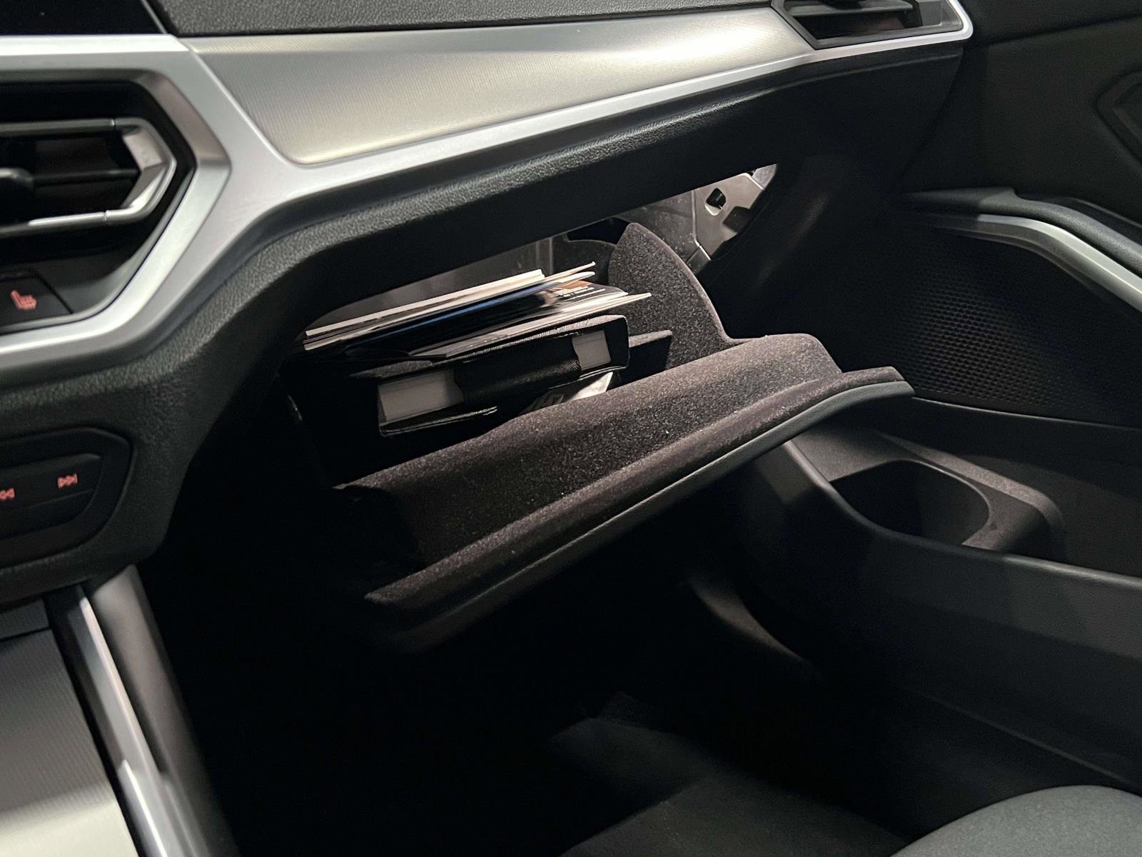 Used 2019 BMW 330i xDrive Sedan w/ Premium Package image 32