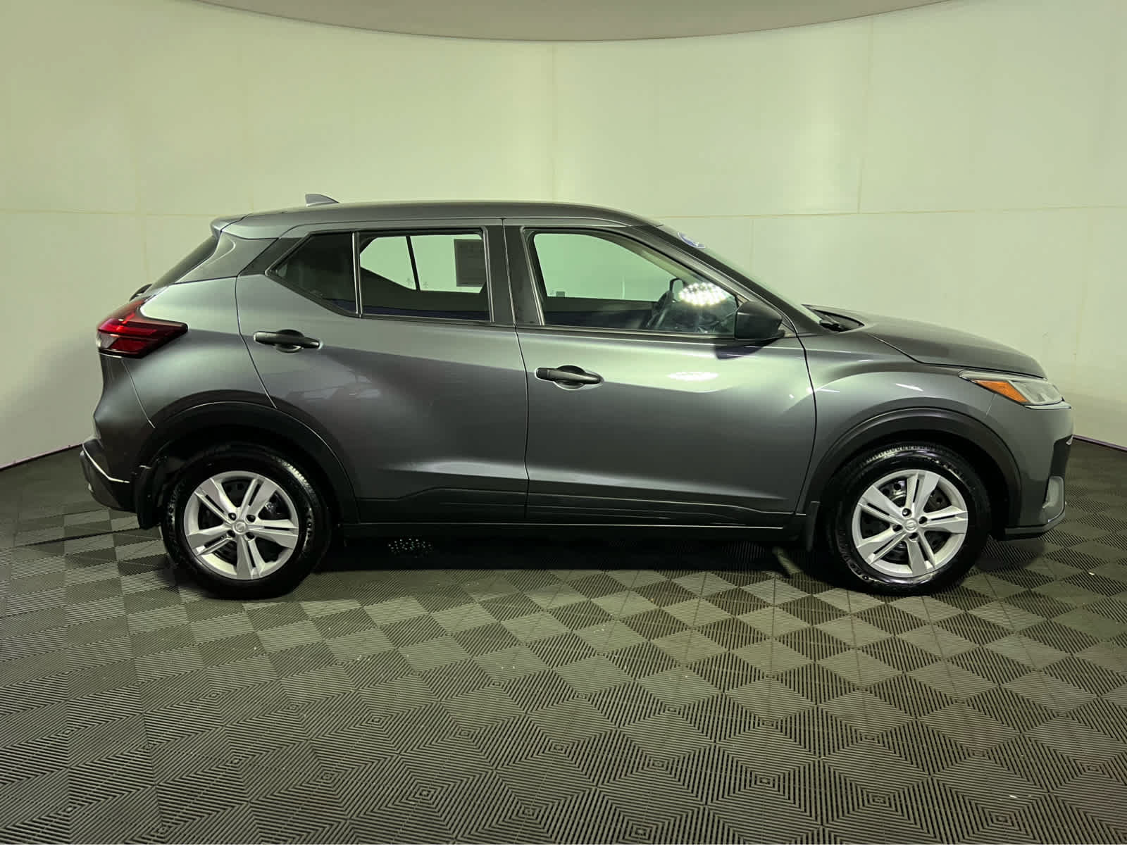Certified 2025 Nissan Kicks Play S FWD image 8