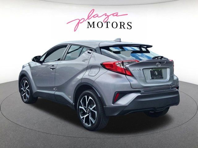 Used 2019 Toyota C-HR XLE FWD image 7