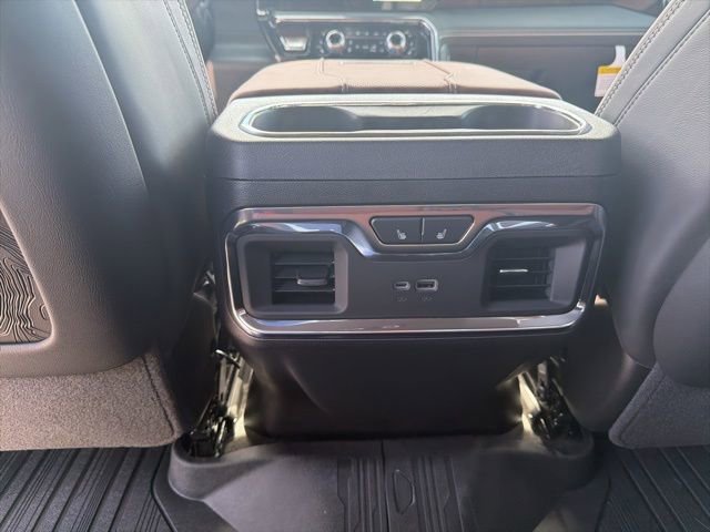 New 2026 GMC Sierra 3500 Denali Ultimate AWD/4WD image 33