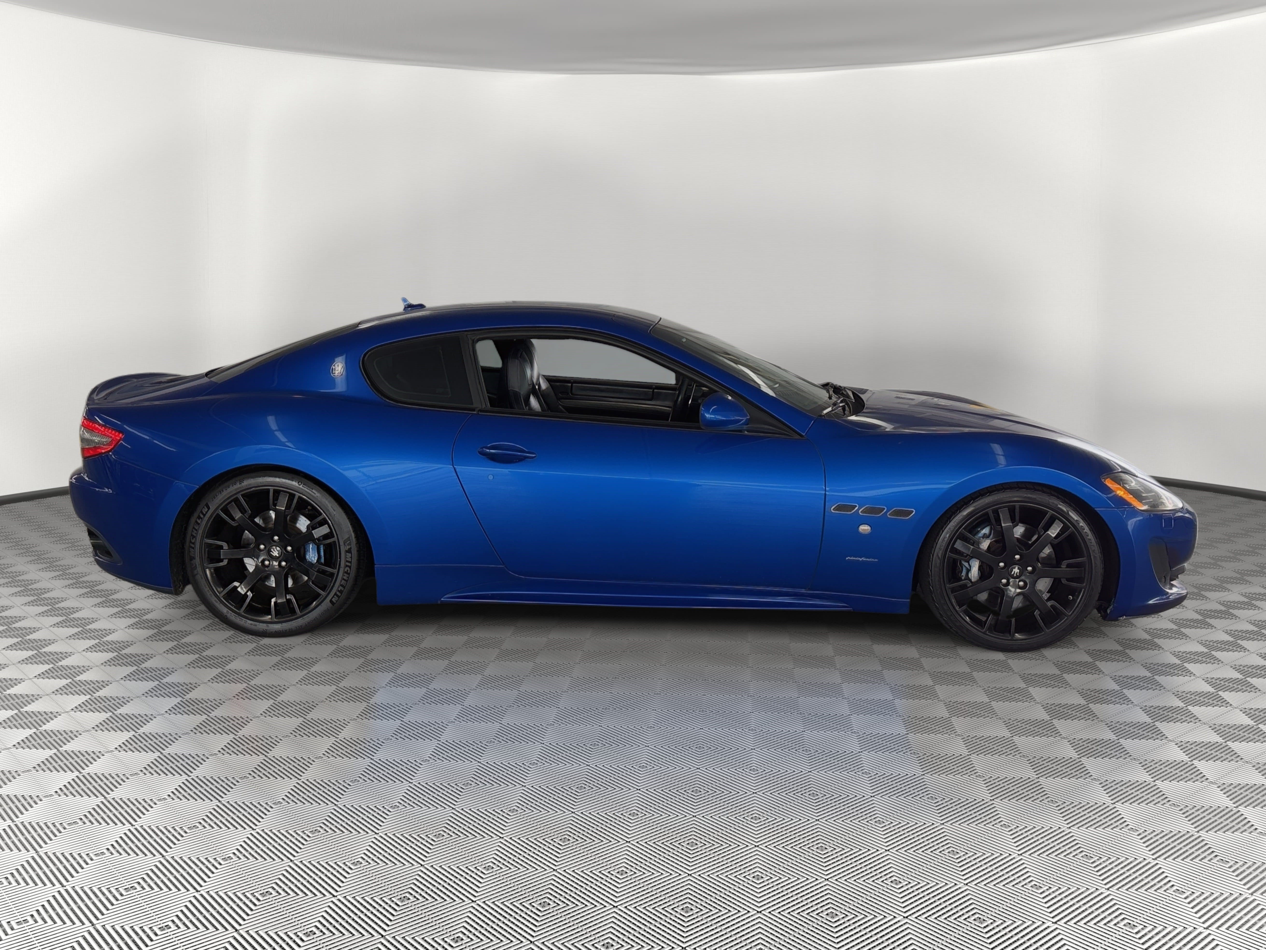 Used 2014 Maserati GranTurismo MC RWD image 8