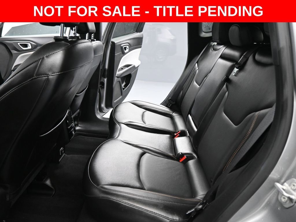 Used 2023 Jeep Compass Latitude image 15