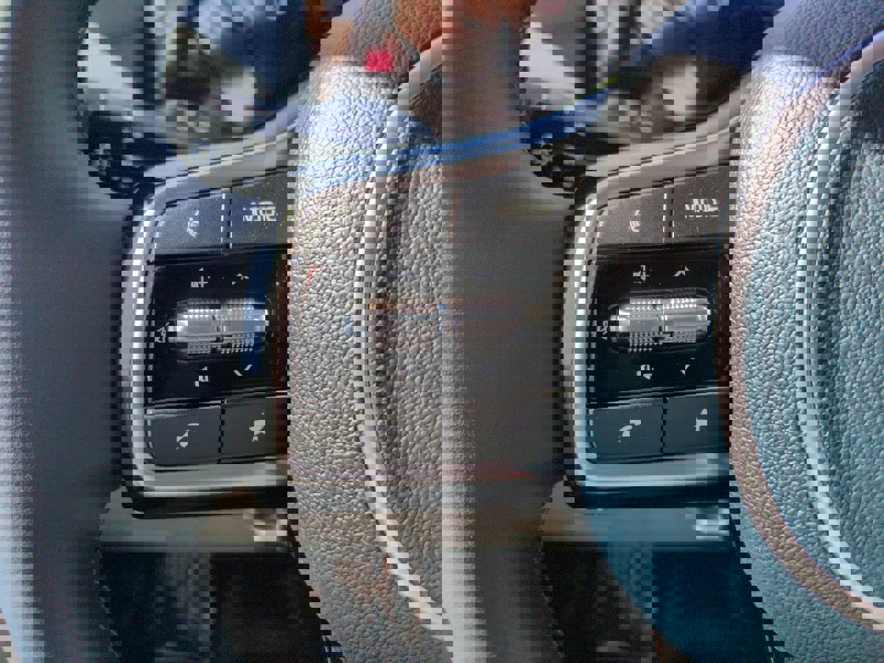 New 2026 Kia Carnival EX image 19