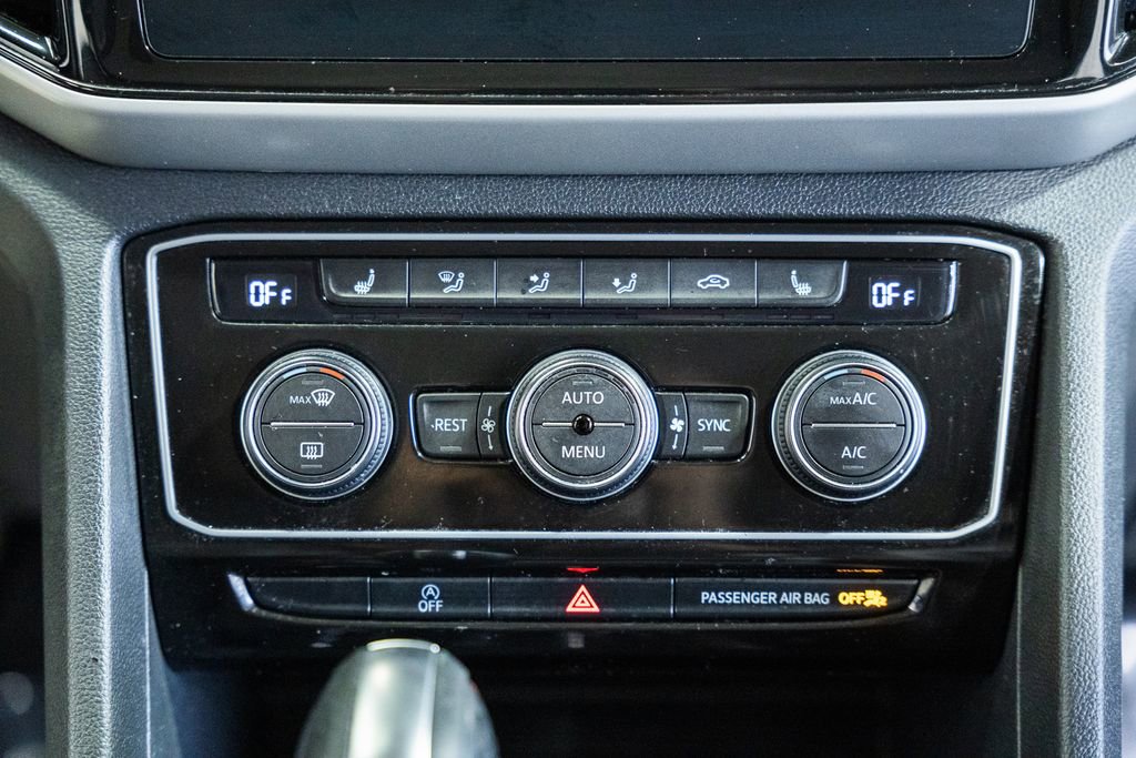 Used 2022 Volkswagen Atlas SE w/ Black Wheel Package image 22