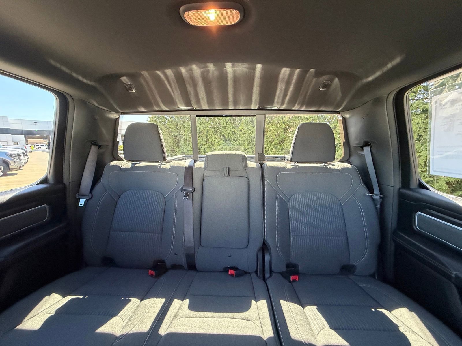 Used 2022 RAM 1500 Big Horn AWD/4WD image 3