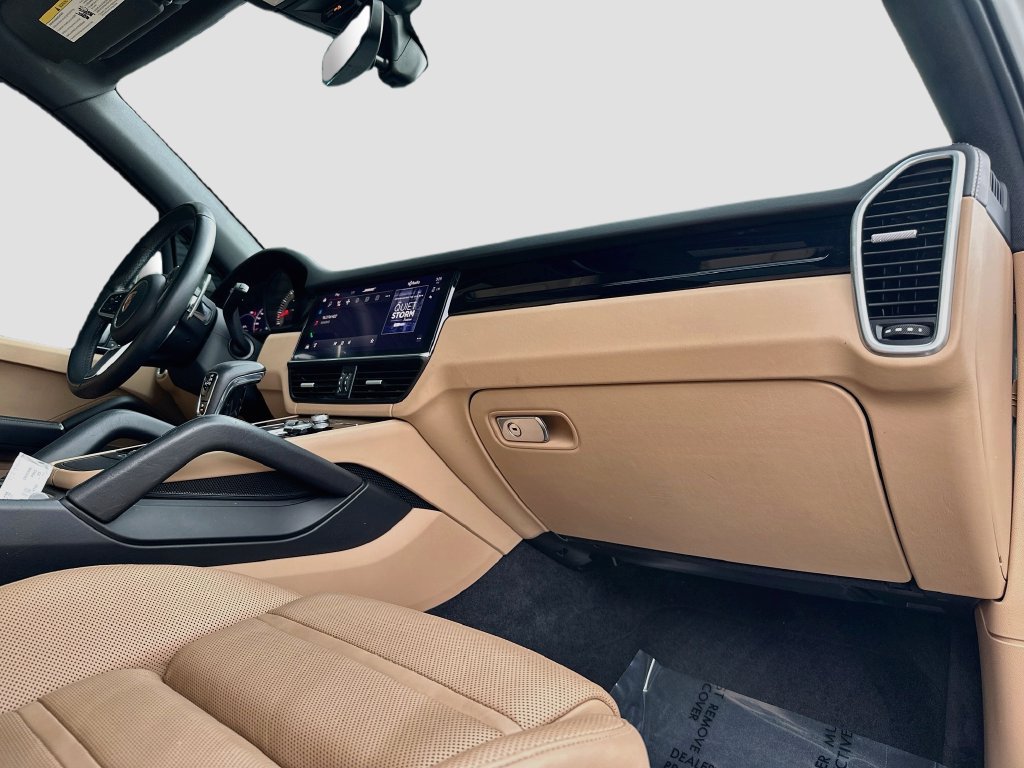 Certified 2023 Porsche Cayenne S w/ Premium Package Plus AWD/4WD image 30