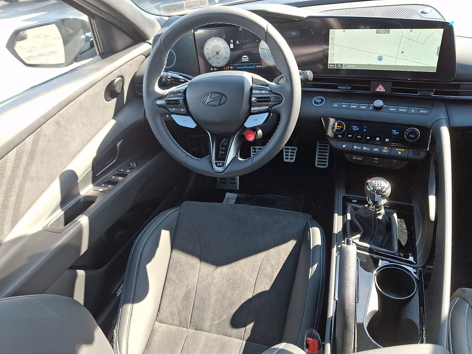 New 2026 Hyundai Elantra N FWD image 9