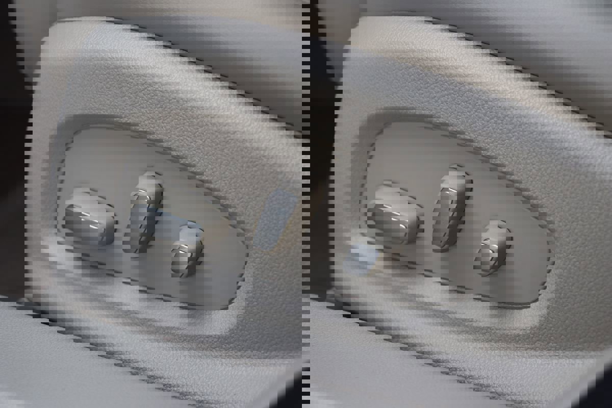 Used 2014 Cadillac XTS Premium image 36