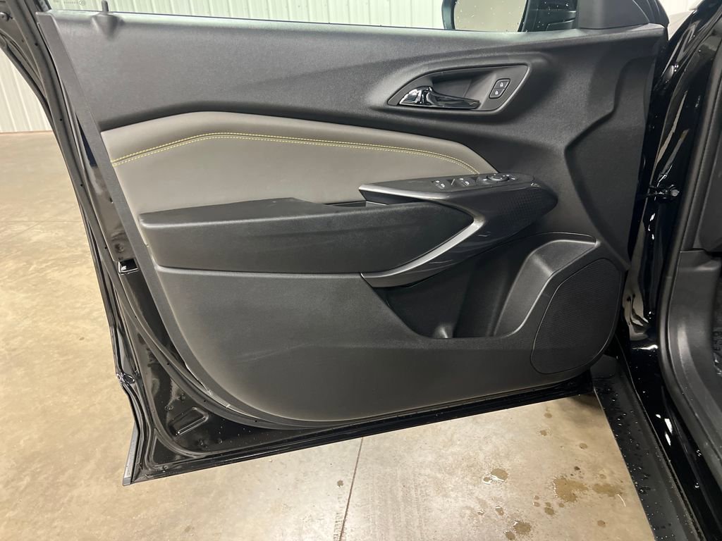 New 2026 Chevrolet Trax ACTIV w/ Driver Confidence Package image 14