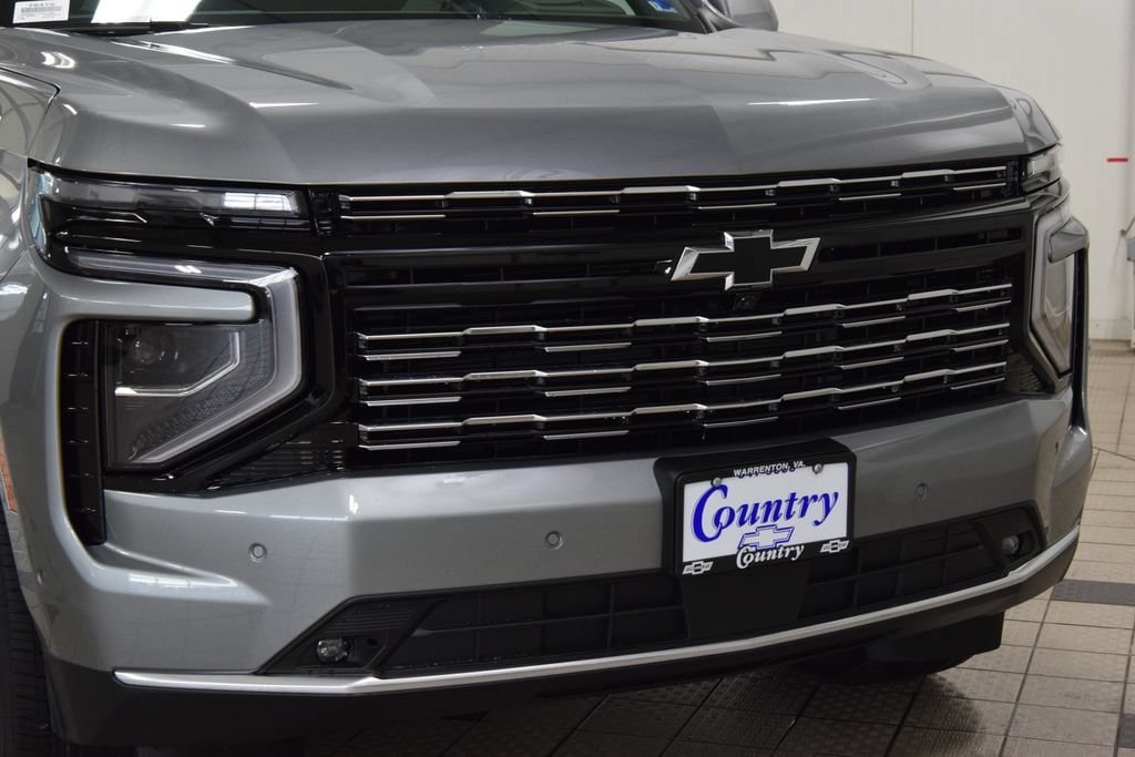 New 2026 Chevrolet Suburban High Country AWD/4WD image 13