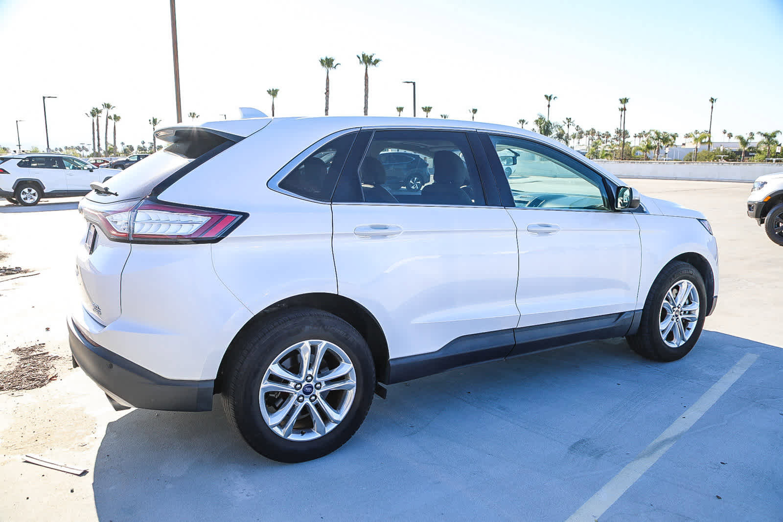Used 2016 Ford Edge SEL w/ Equipment Group 201A image 5