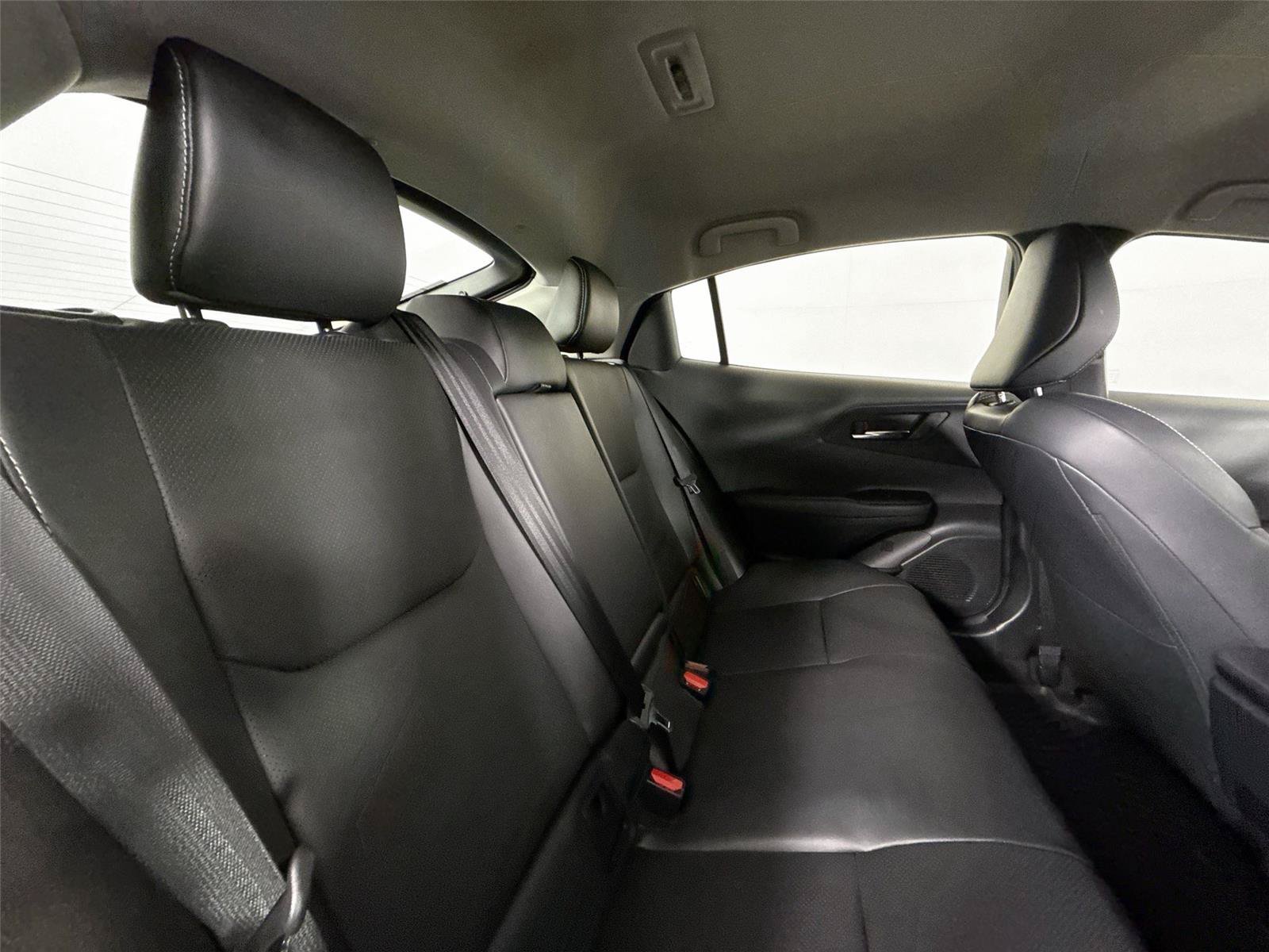 Certified 2025 Toyota Prius XLE FWD image 48