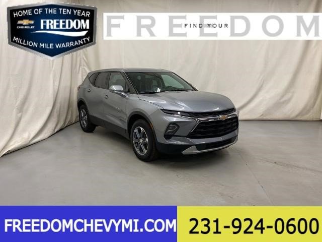 Certified 2025 Chevrolet Blazer LT image 1