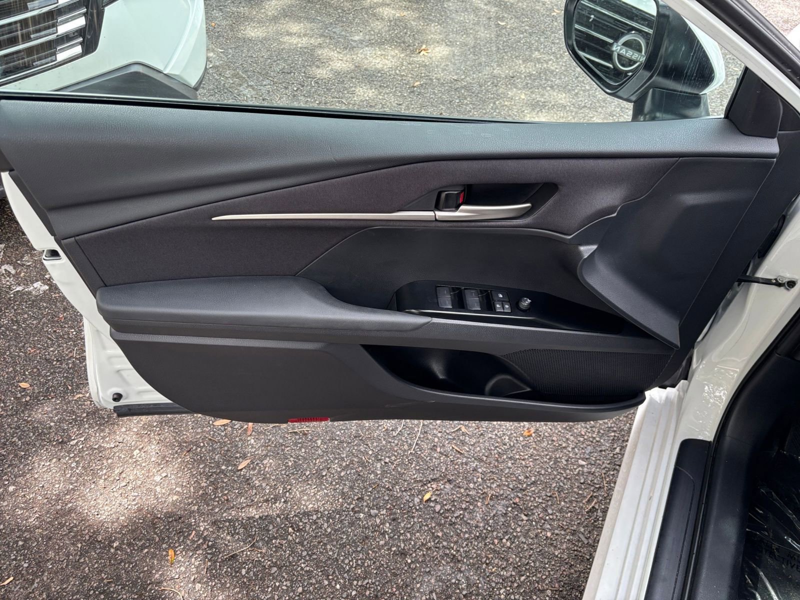 Used 2025 Toyota Camry LE FWD image 18