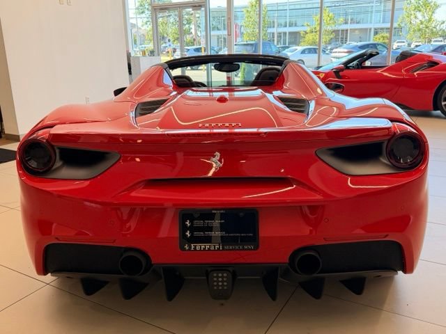 Used 2018 Ferrari 488 Spider RWD image 13