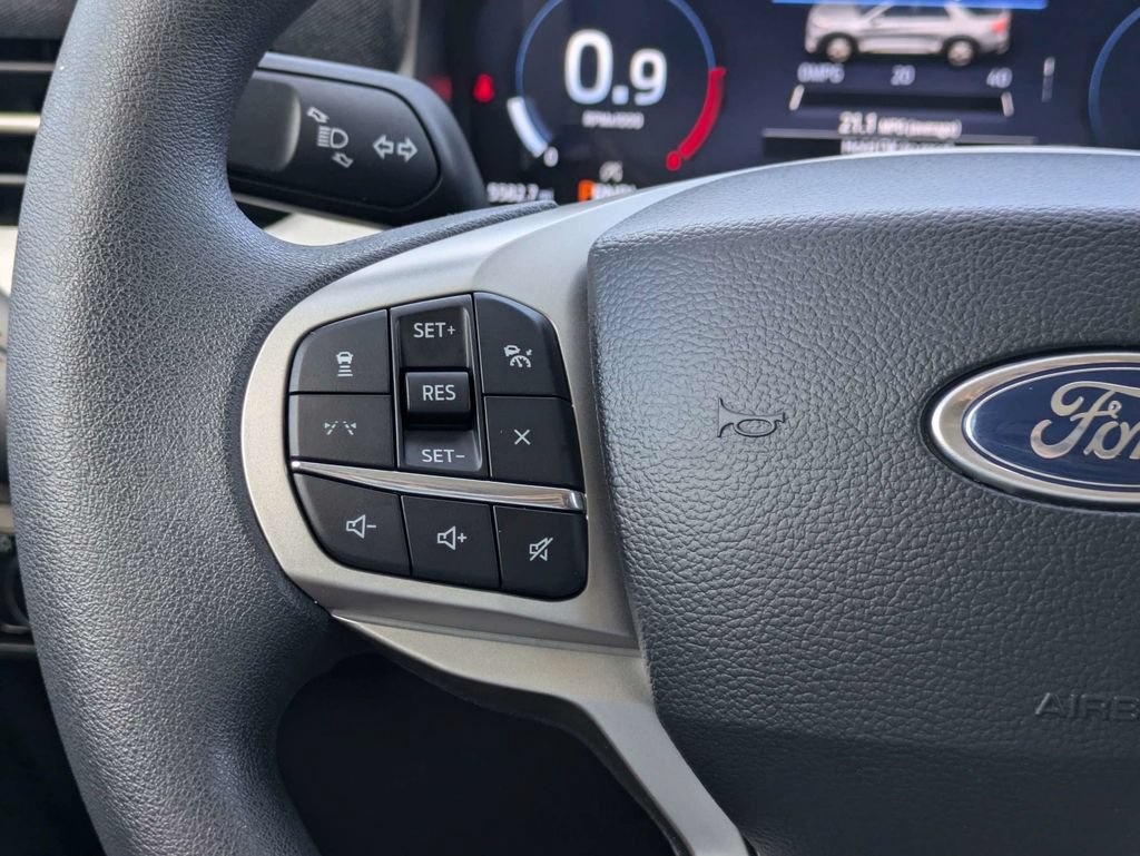 Certified 2026 Ford Explorer Active RWD image 25