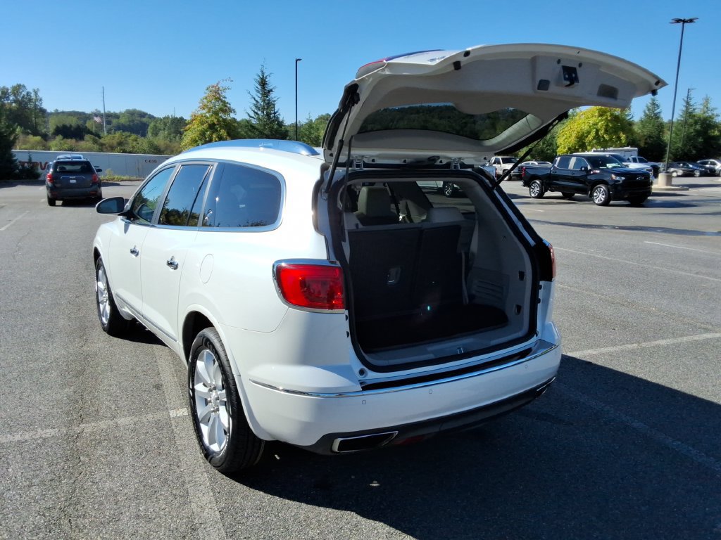Used 2017 Buick Enclave Premium w/ Experience Buick Package FWD image 15
