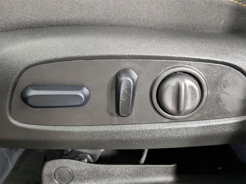 Used 2024 Chevrolet Equinox LT image 13