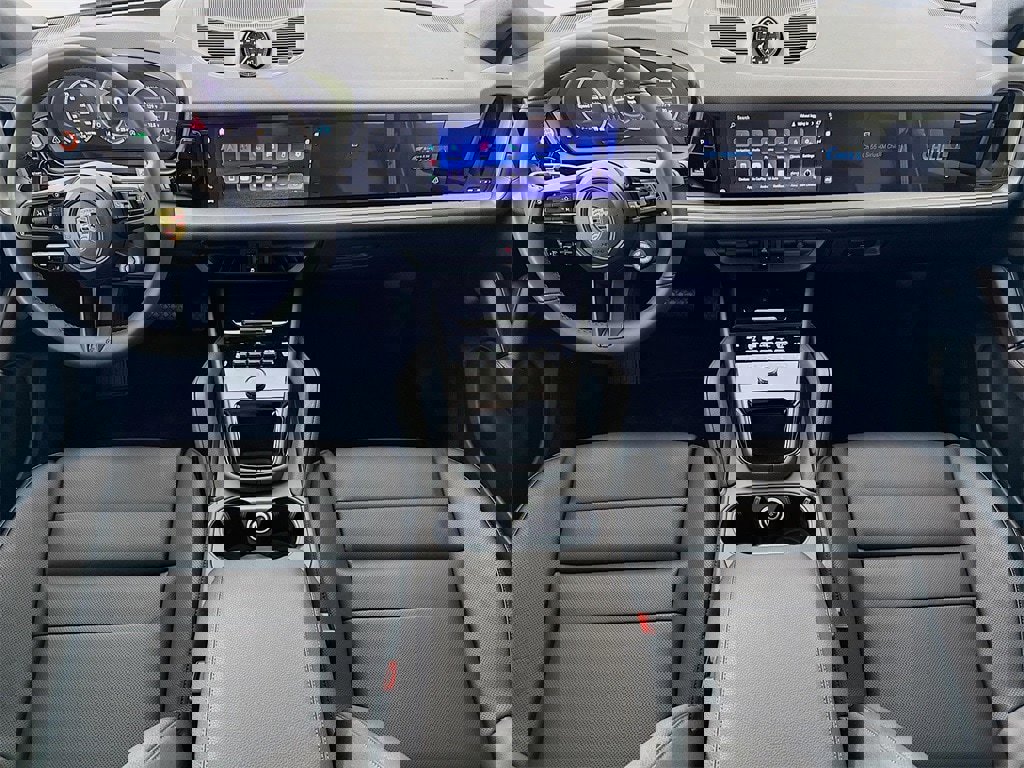 New 2026 Porsche Cayenne image 28