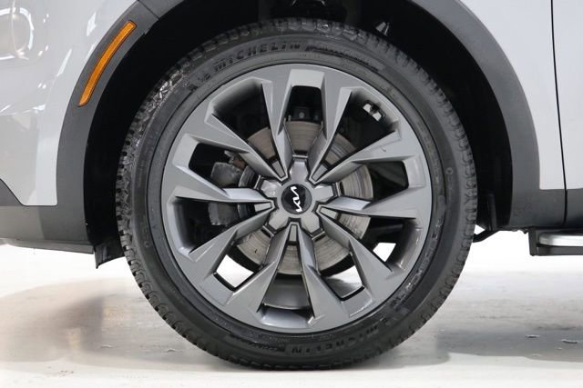 Used 2022 Kia Sorento SX Prestige w/ Rust Color Package AWD/4WD image 11