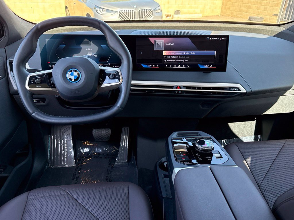 Certified 2024 BMW iX xDrive50 w/ Sport Package AWD/4WD image 31