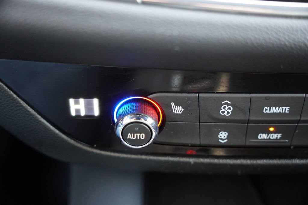 Certified 2023 Buick Enclave Essence image 28