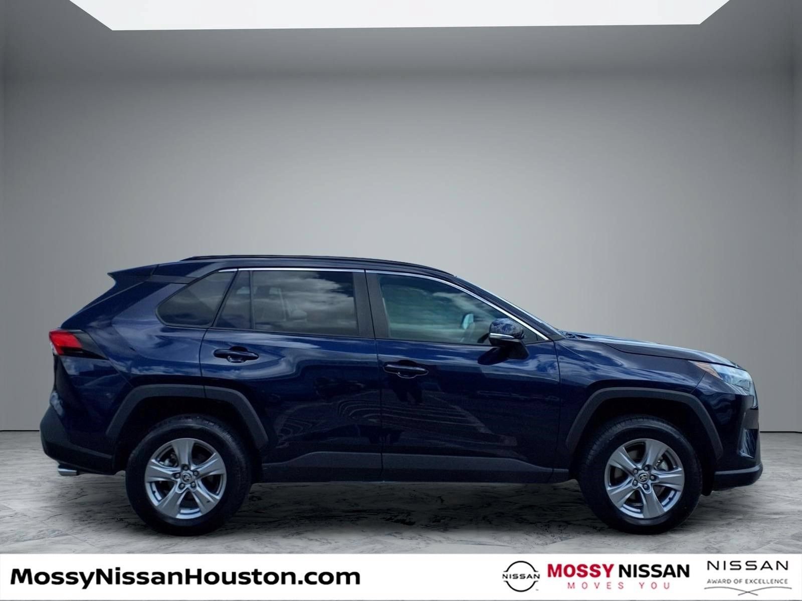 Used 2023 Toyota RAV4 XLE w/ XLE Grade Weather Package AWD/4WD image 8