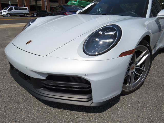 Used 2025 Porsche 911 Carrera RWD image 18