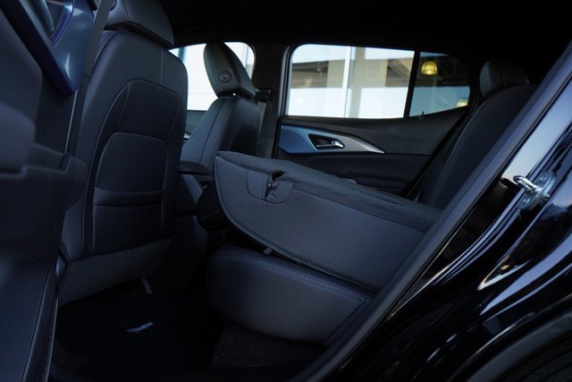 New 2025 Chevrolet Equinox EV LT image 27