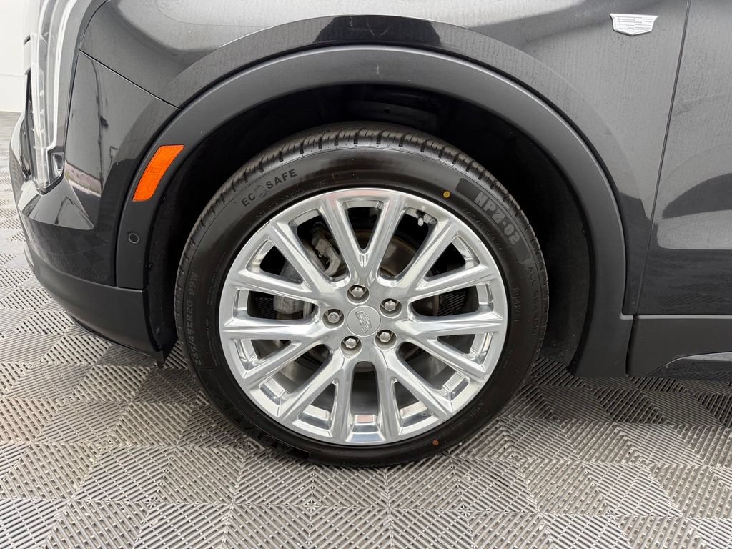 Used 2022 Cadillac XT4 Sport w/ Comfort Package AWD/4WD image 16