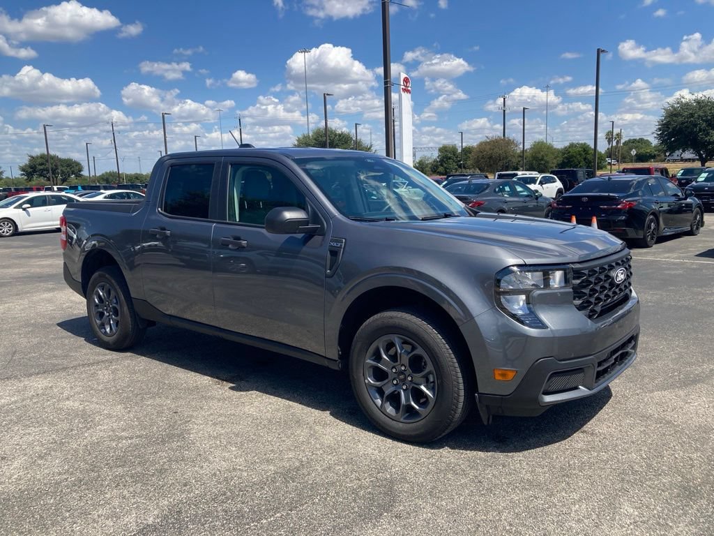 Used 2026 Ford Maverick XLT AWD/4WD image 3