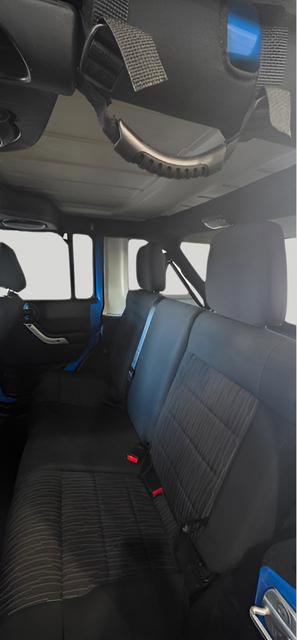 Used 2012 Jeep Wrangler Unlimited Sahara w/ Connectivity Group image 23