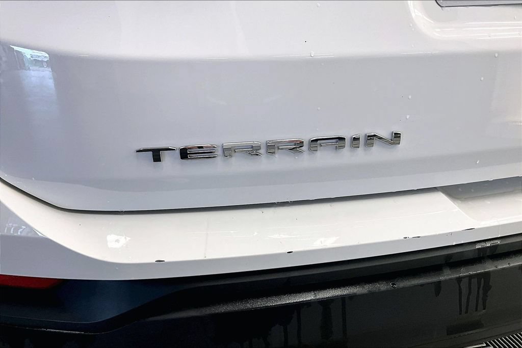 Used 2024 GMC Terrain SLE FWD image 7