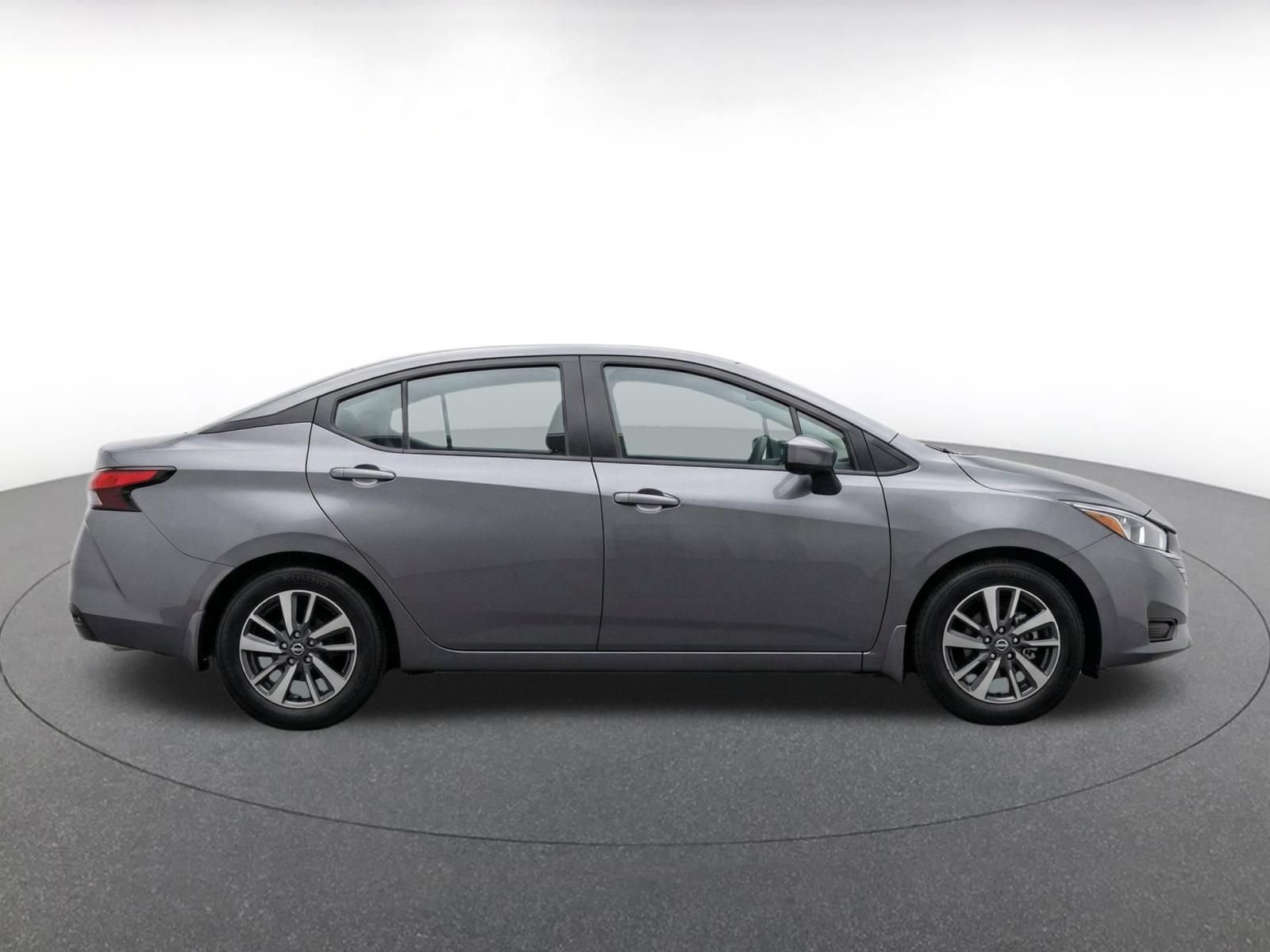 Used 2025 Nissan Versa SV FWD image 10