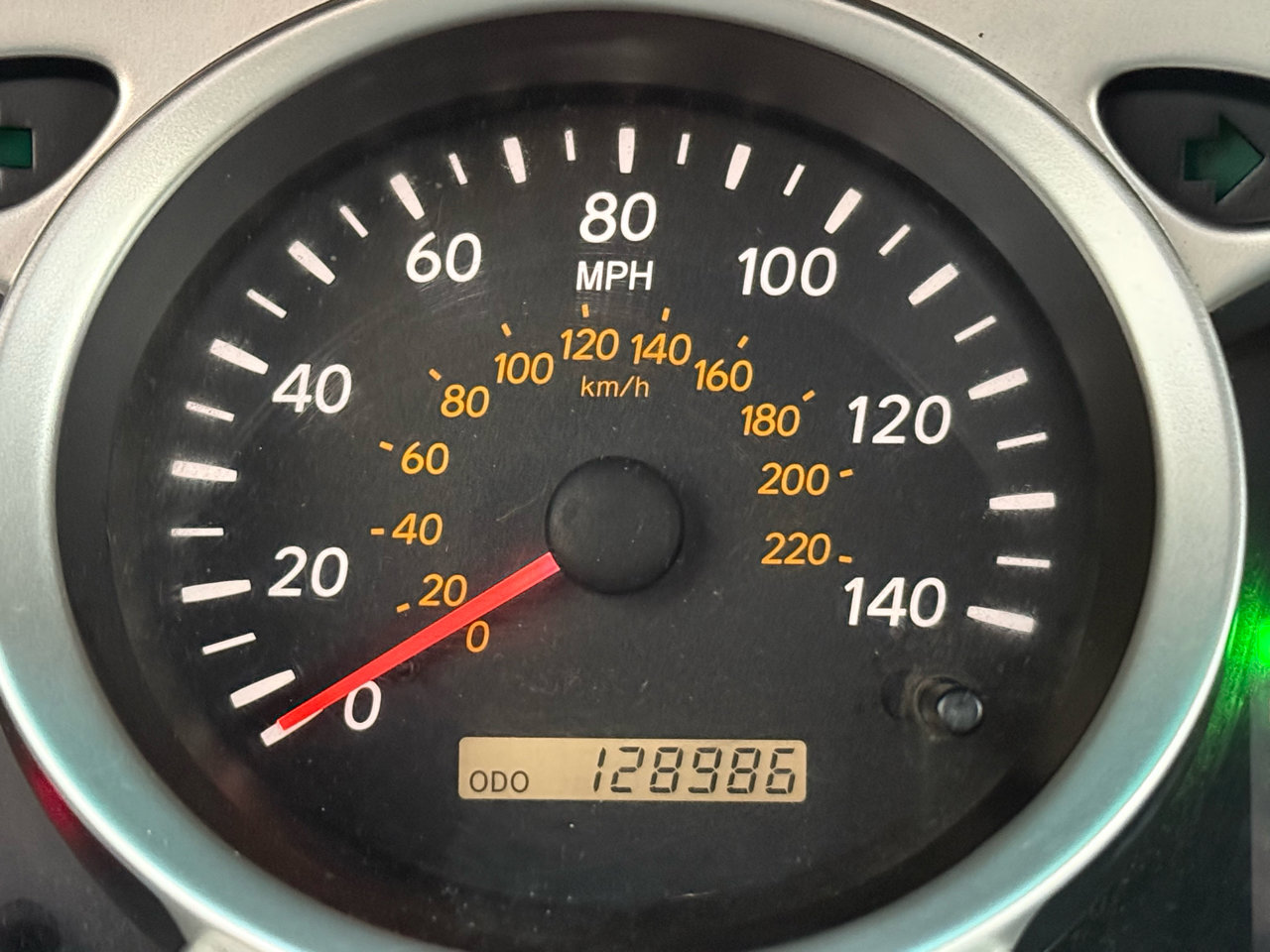 Used 2005 Toyota Highlander 4WD V6 w/ 3rd Row image 29