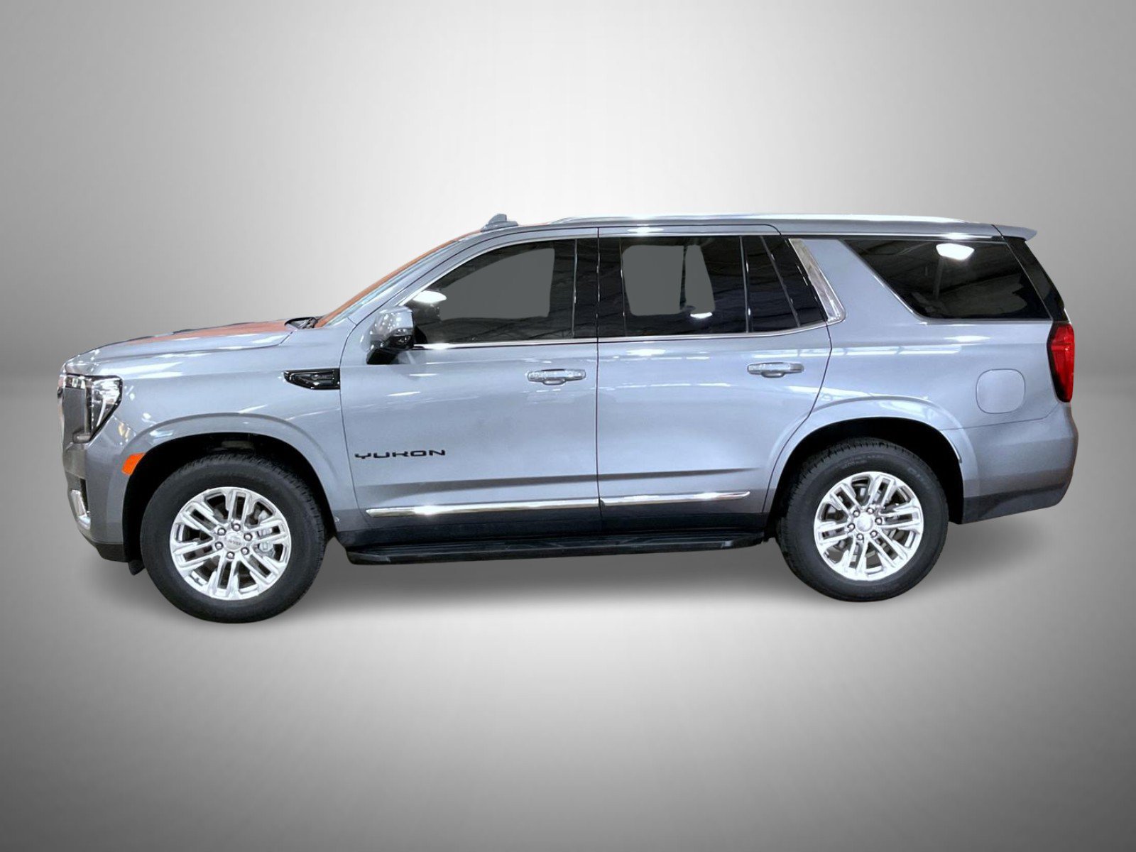 Certified 2021 GMC Yukon SLT w/ SLT Luxury Plus Package AWD/4WD image 8