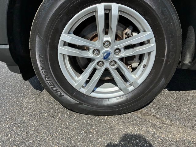 Used 2023 Ford Explorer XLT AWD/4WD image 10