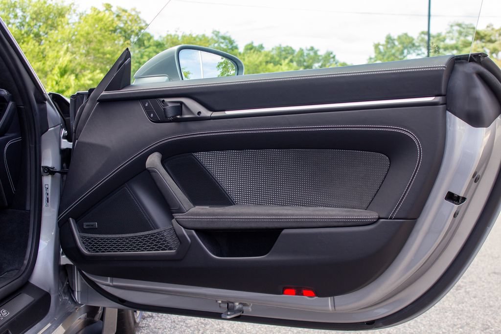 Used 2025 Porsche 911 GT3 RS RWD image 19