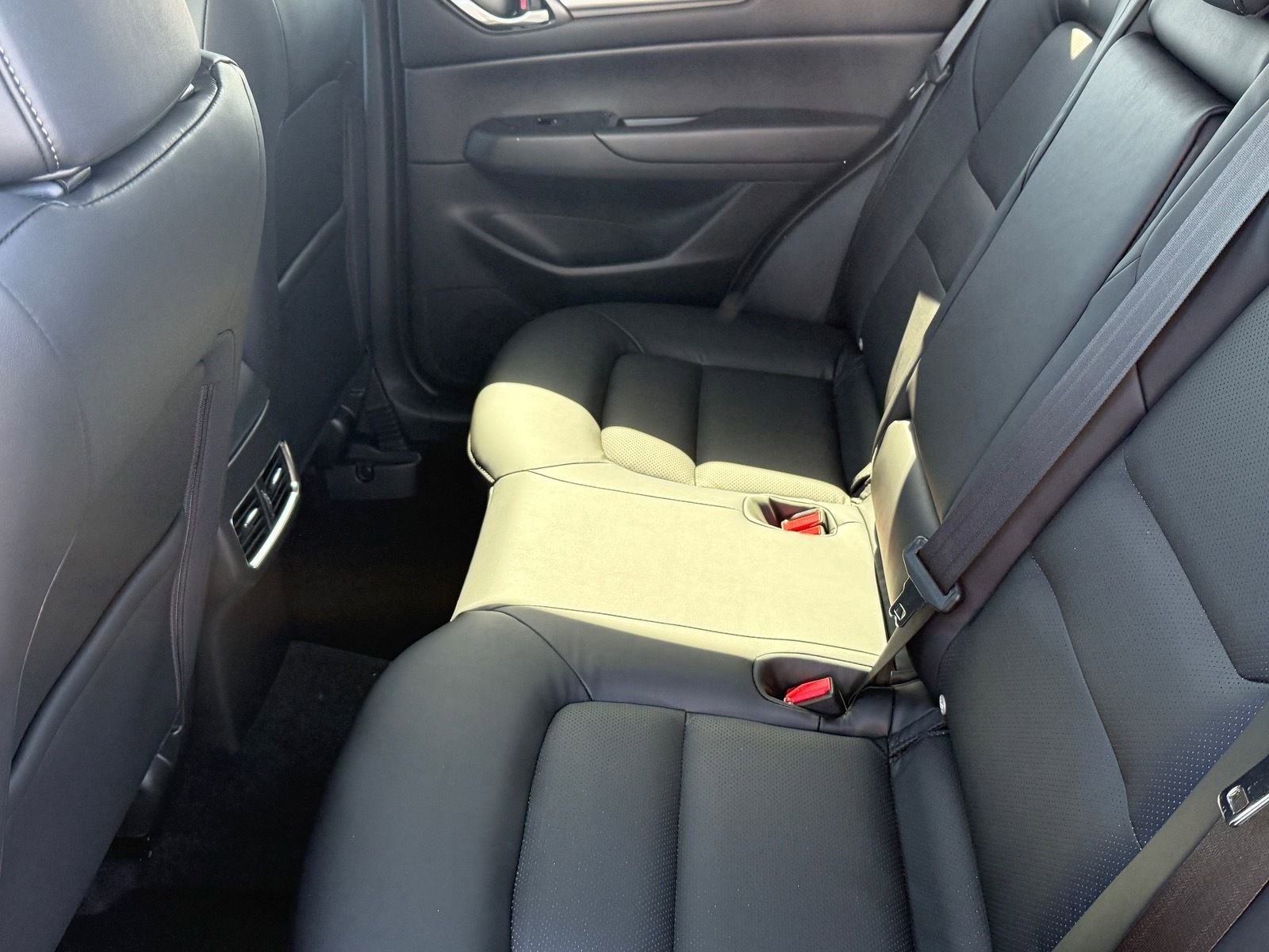 Certified 2025 MAZDA CX-5 AWD 2.5 S w/ Select Package image 14