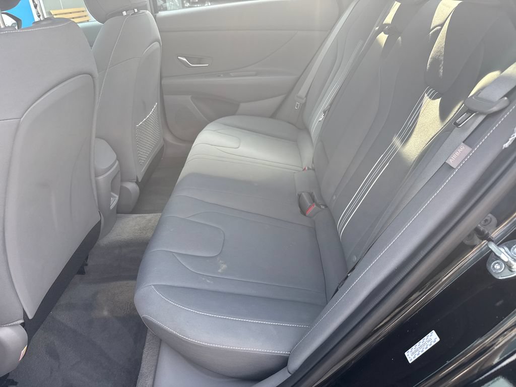 Used 2024 Hyundai Elantra SEL w/ Convenience Package FWD image 28