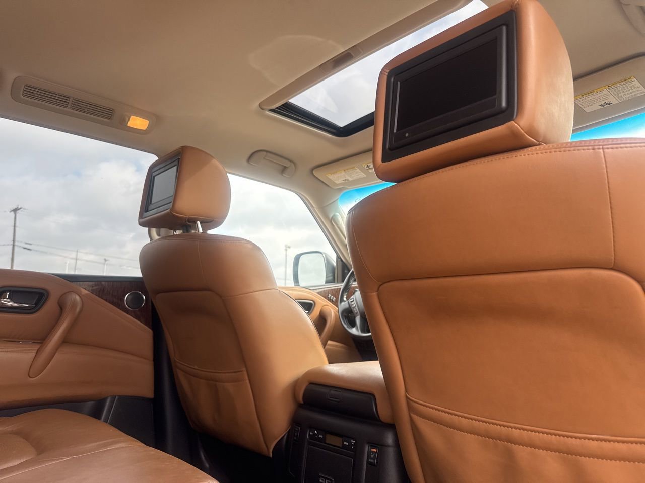 Used 2017 Nissan Armada Platinum image 30