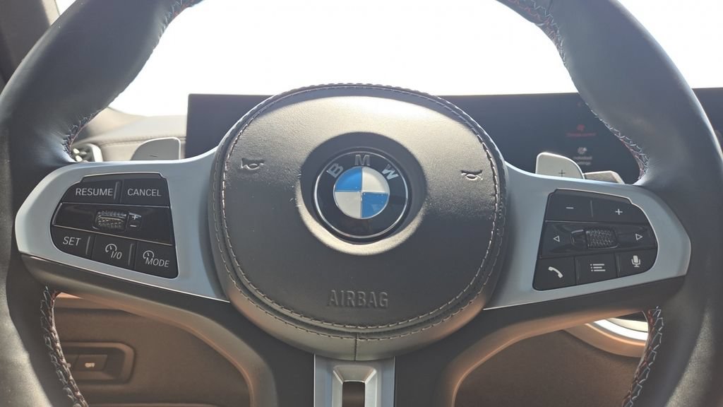 Used 2025 BMW X5 M60i AWD/4WD image 18
