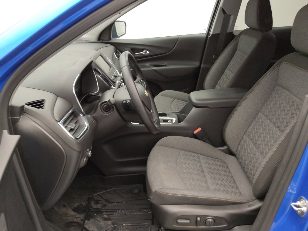 Used 2024 Chevrolet Equinox LT w/ LPO, Floor Liner Package FWD image 17