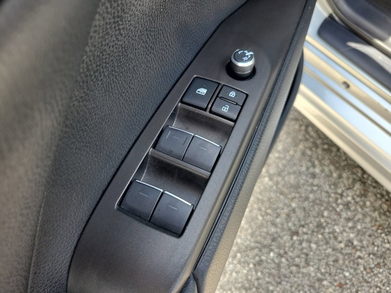 Used 2024 Toyota Camry XSE w/ Navigation Package FWD image 14